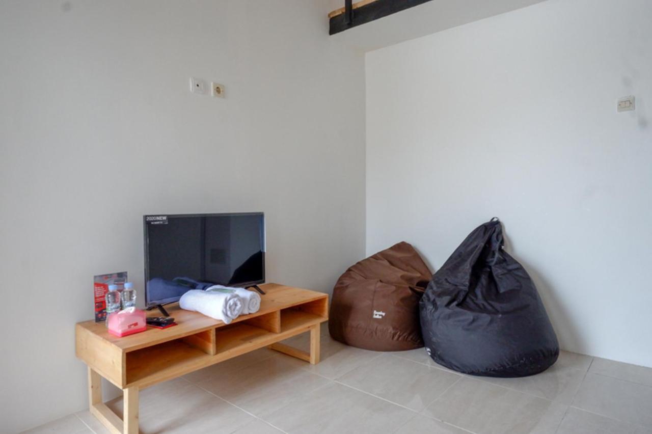Reddoorz @ Demangan Sari Residence Pakualaman Exterior photo