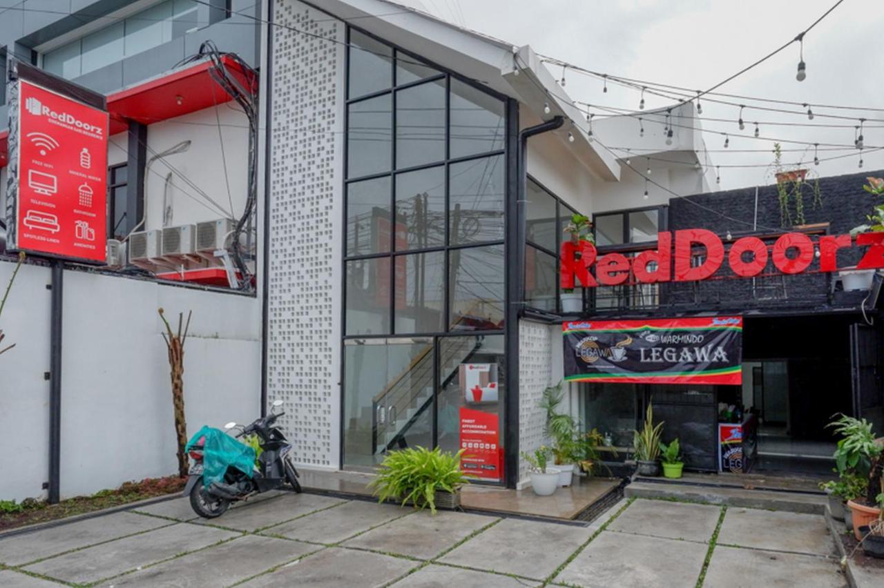 Reddoorz @ Demangan Sari Residence Pakualaman Exterior photo