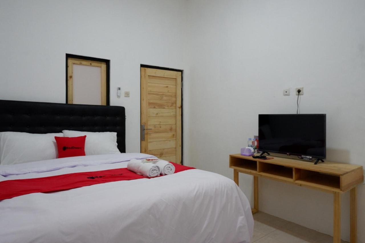 Reddoorz @ Demangan Sari Residence Pakualaman Exterior photo