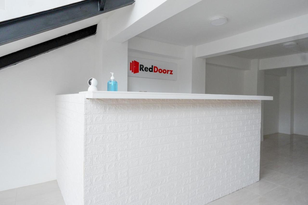 Reddoorz @ Demangan Sari Residence Pakualaman Exterior photo